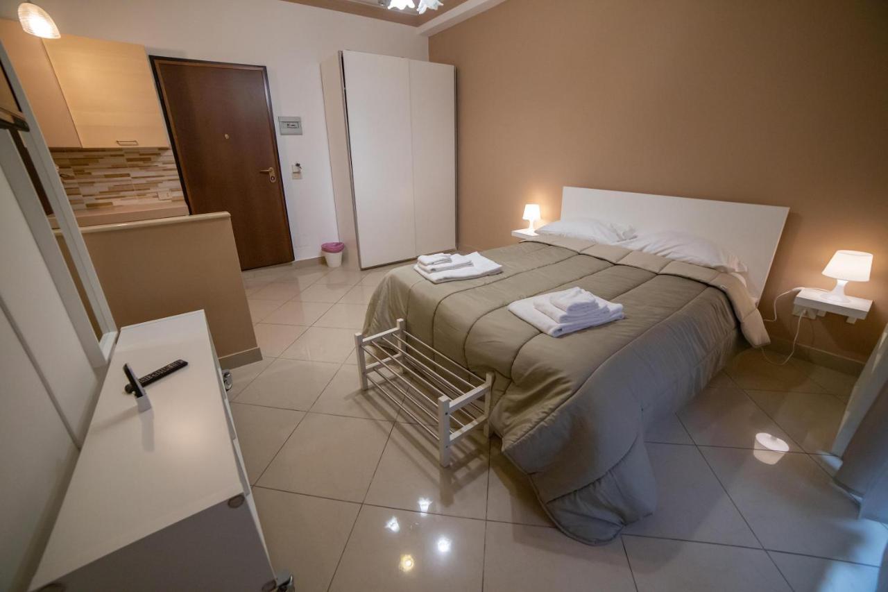 Antichi Profumi Bed & Breakfast คาตาเนีย ภายนอก รูปภาพ